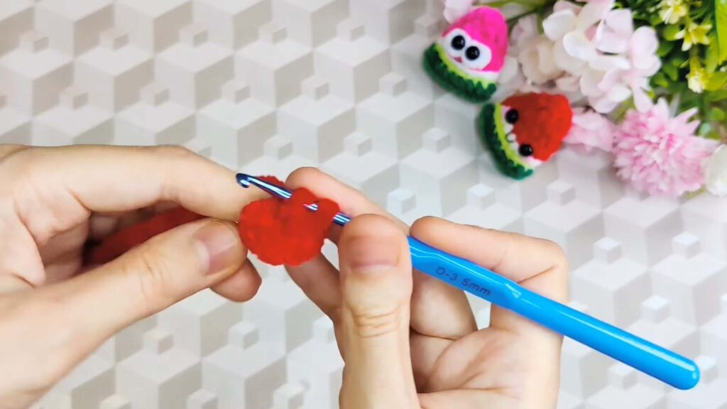 Free Crochet Plush Baby Yoda Steps