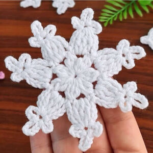 How to Crochet Snowflakes for Winter