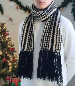 Free Crochet Vintage Scarf Pattern with Zig-Zag Texture