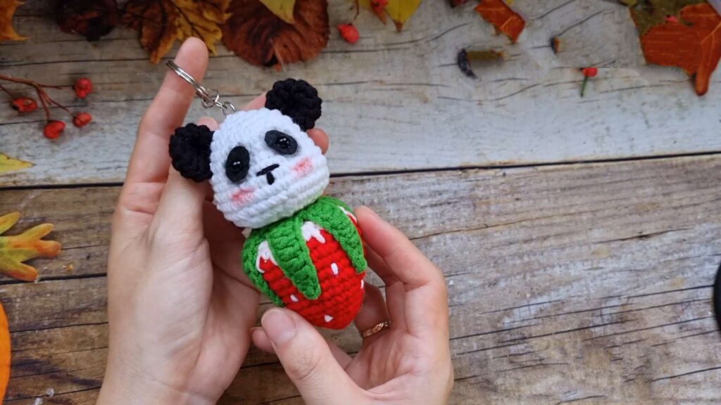 Free StrawberrY Crochet BEar 2