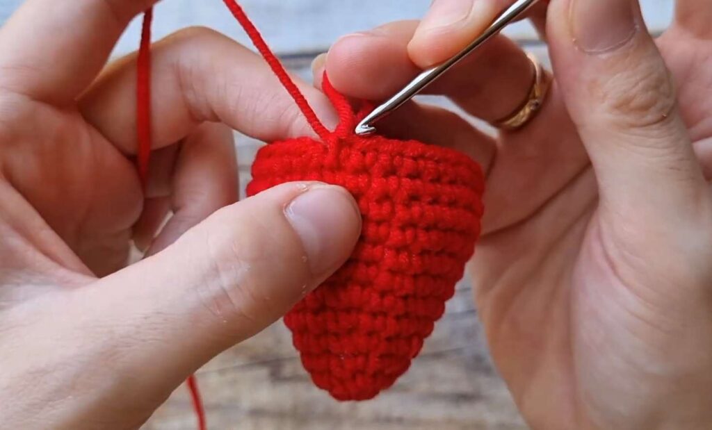 Free StrawberrY Crochet BEar 7