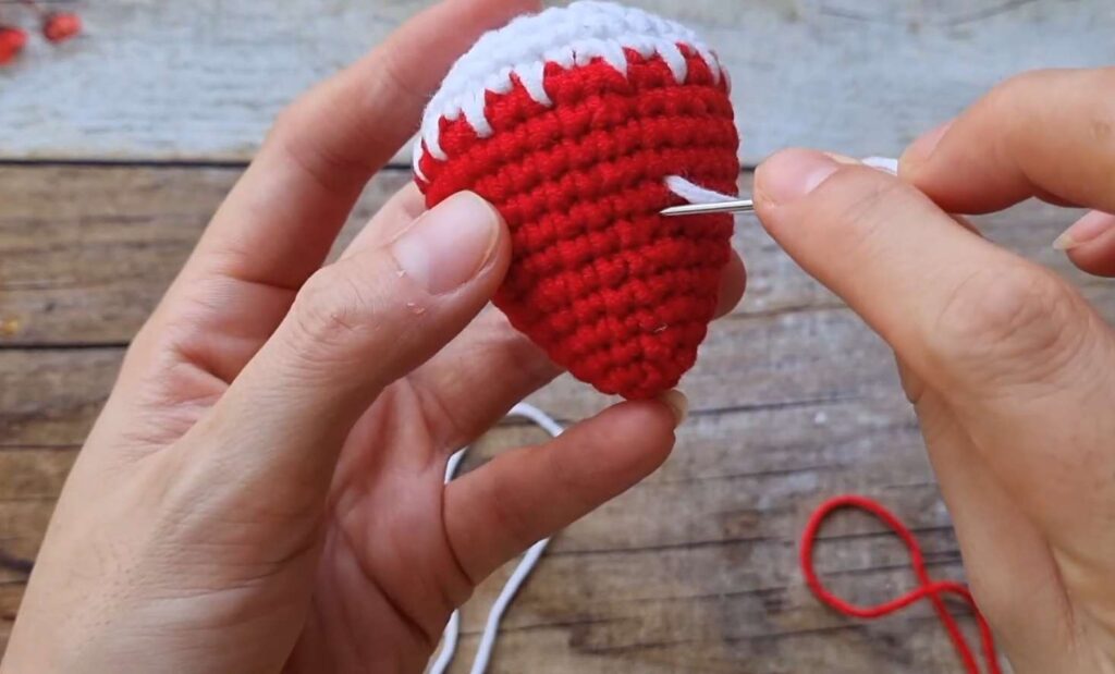Free StrawberrY Crochet BEar 8