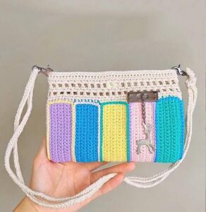 Crochet Rainbow Handbag Pattern For Stylish You