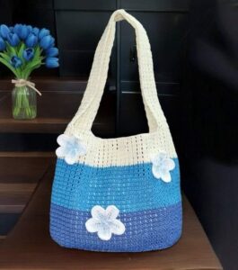 Free Crochet Handbag Pattern & Video Tutorial