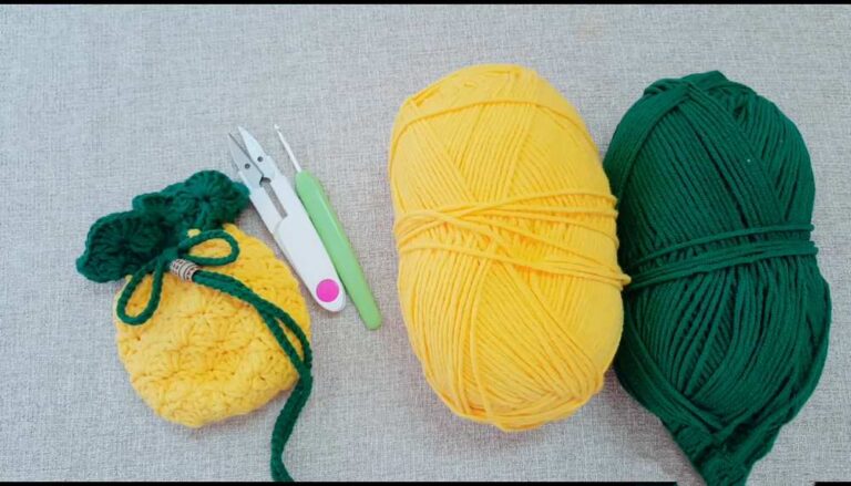 Free Crochet Pineapple Pouch Pattern For Summer
