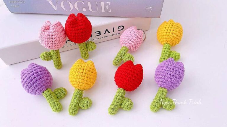 Free Crochet Mini Tulip Flower Keychain Pattern