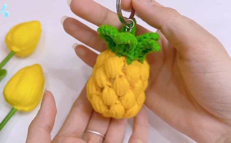 Free Crochet Pineapple Keychain & Bag Charm Pattern