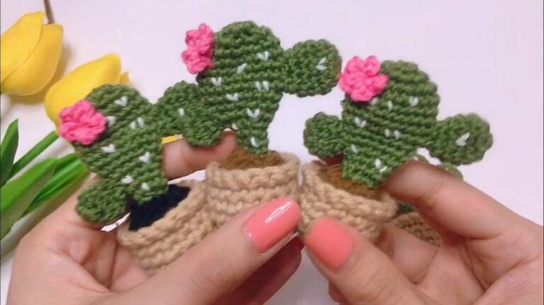 Free Crochet Cactus Plant Pot Pattern
