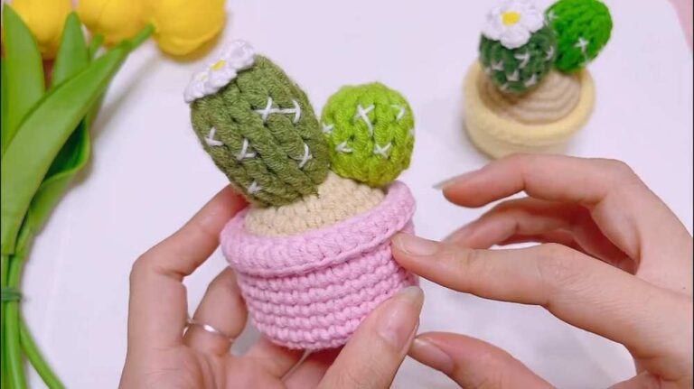 Free Crochet Cactus Amigurumi Plant Pot Pattern