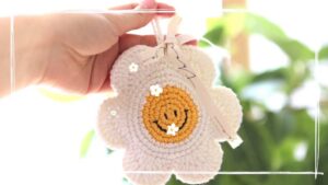 Crochet Smile Daisy Pouch & Applique Pattern