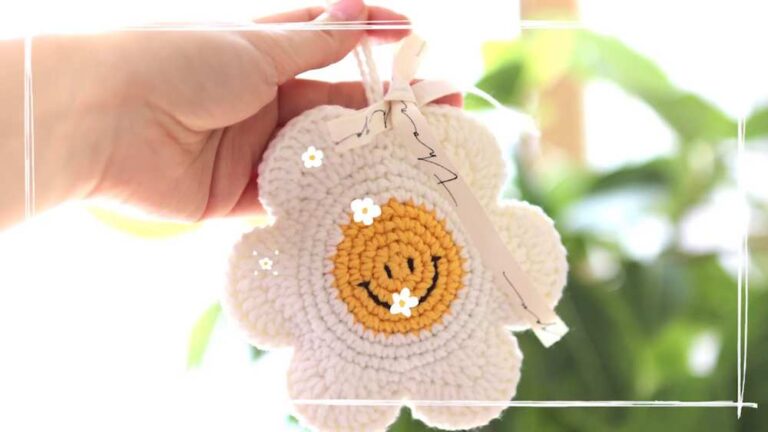 Crochet Smile Daisy Pouch & Applique Pattern
