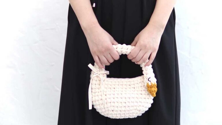 Crochet Goose Bag Pattern For Summer Parties