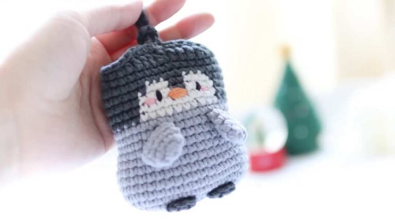 Crochet Penguin Pouch & Bag Charm Pattern