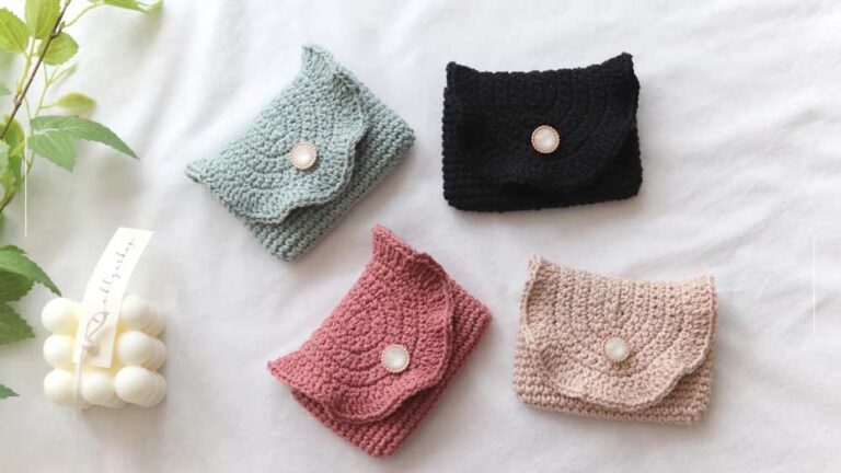 Crochet Card Wallet Pattern For Gifting Your Man