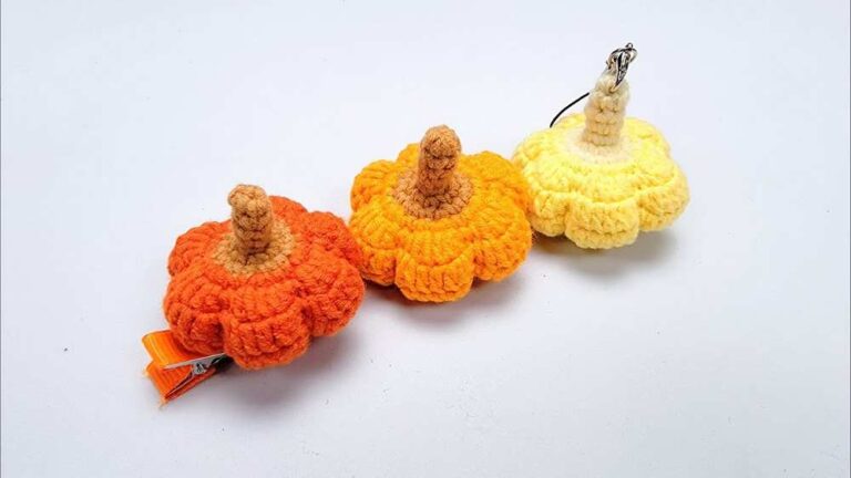 Hui Crochet: How to Crochet Pumpkin Amigurumi Hairclip for Fall