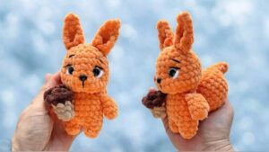 Love-Knitting: Crochet Low-Sew Kawaii Squirrel Plushie with Acorn Bag for Fall