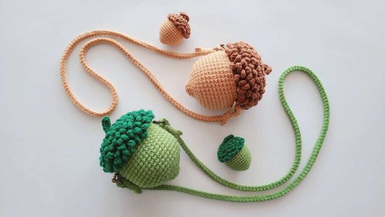 Xiaoshimei: How to Crochet Acorn Shoulder Bag for Fall