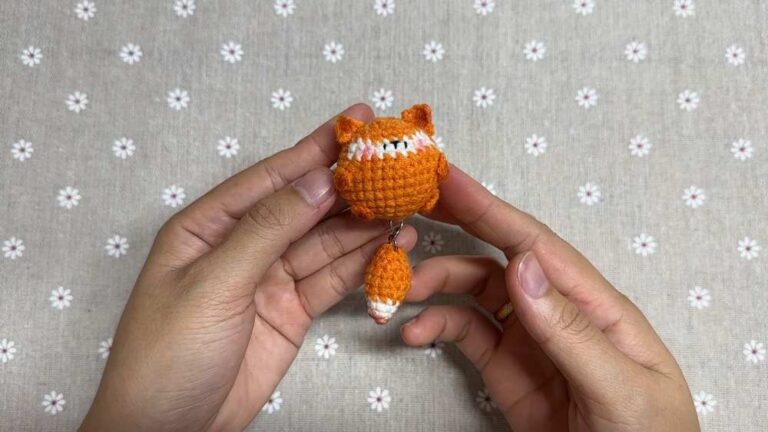 Free Crochet Mini Kawaii Fox Amigurumi Pattern for Fall