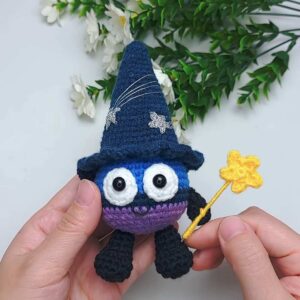 Hui Crochet: How to Crochet Ball Magician Doll Amigurumi for Halloween
