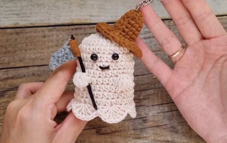 Free Crochet Ghost Pattern for Halloween