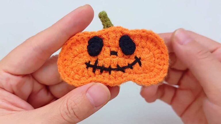 Hui Crochet: How to Crochet Jack-o-Lantern Pumpkin Hairclip for Halloween