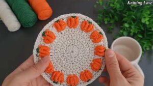 How to Crochet Easy & Shiny Pumpkin Coaster for Fall