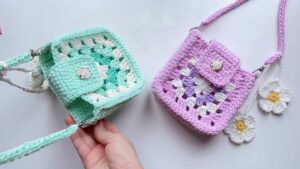 Crochet A Granny Square Crossbody Pouch for Everyday Use