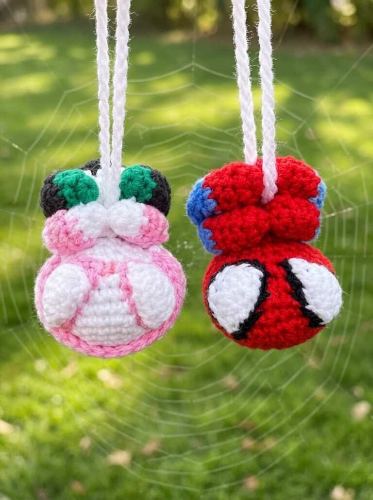 Crochet Inverted-Hanging Couple Spider-Man Amigurumi Keychain