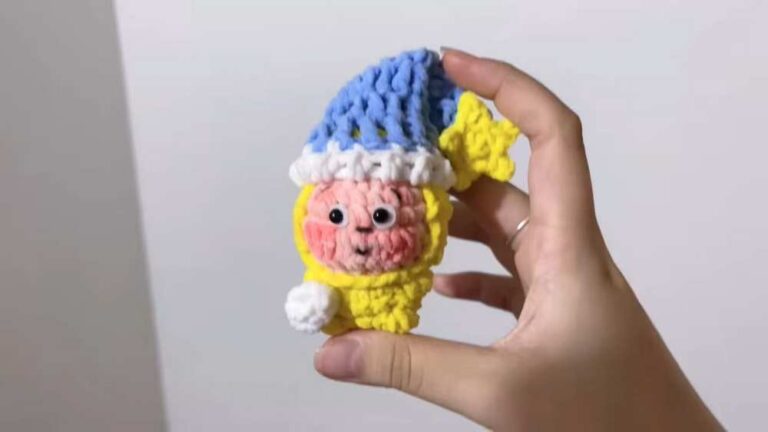 How to Crochet A Twinkle Mini Plushie for Christmas & Festivals