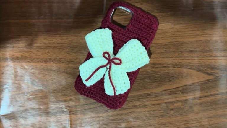Crochet Bow-Decorated Phone Case Cover for Ladies