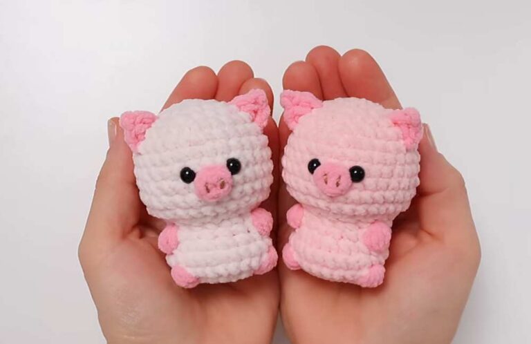 How to Crochet the Miniature Piggy Amigurumi Plush Keychain
